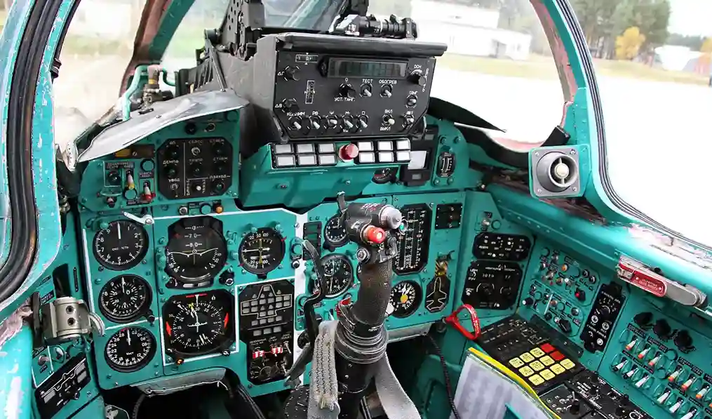 mig-31-cockpit