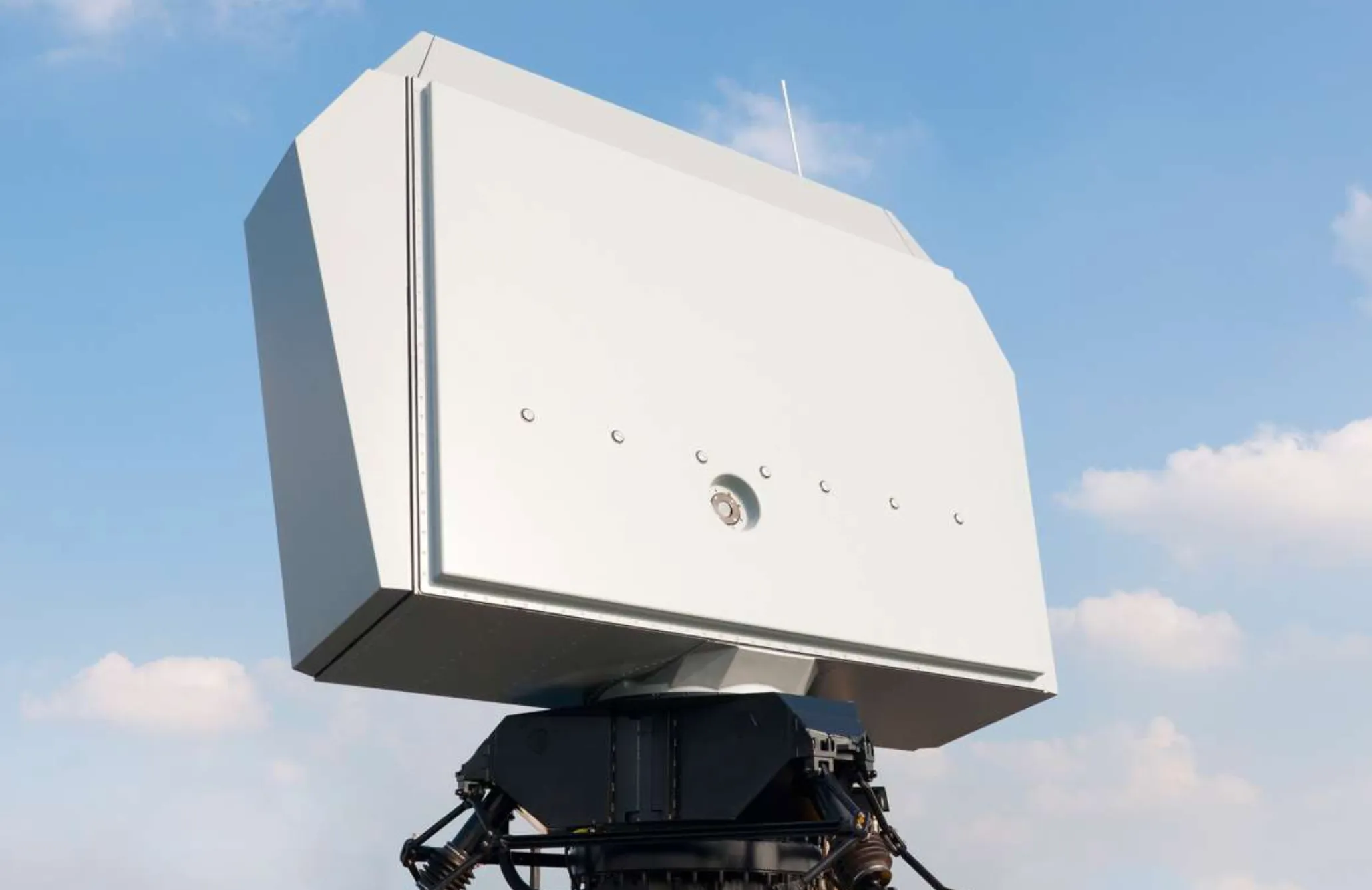 Thales-NS100-radar