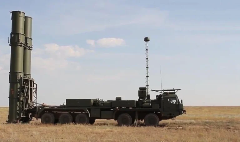 S 500 missile system Russia Deploys S-500 Missile System