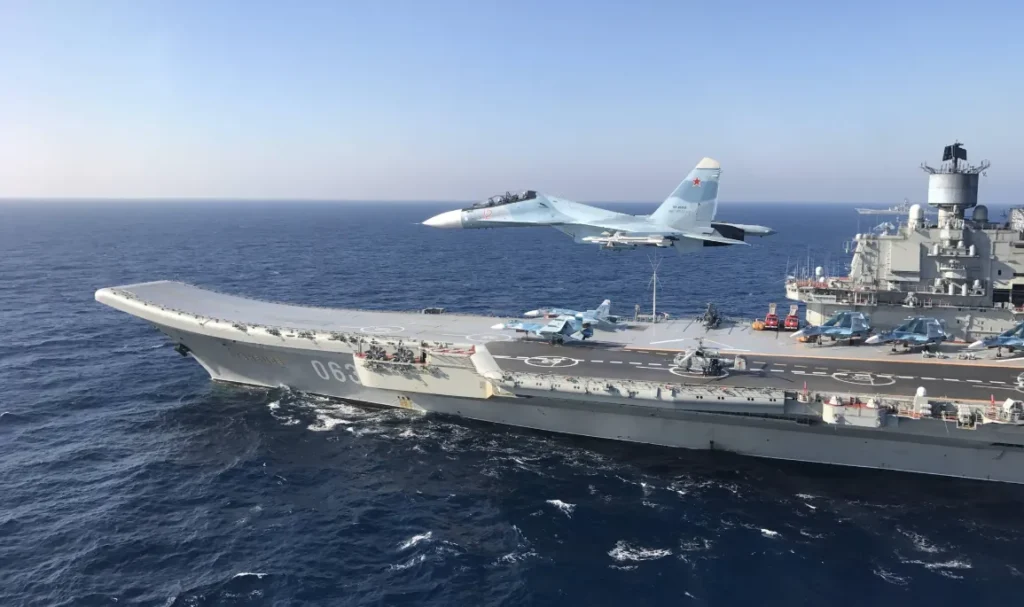 su-33 on admiral kuznetsov carrier