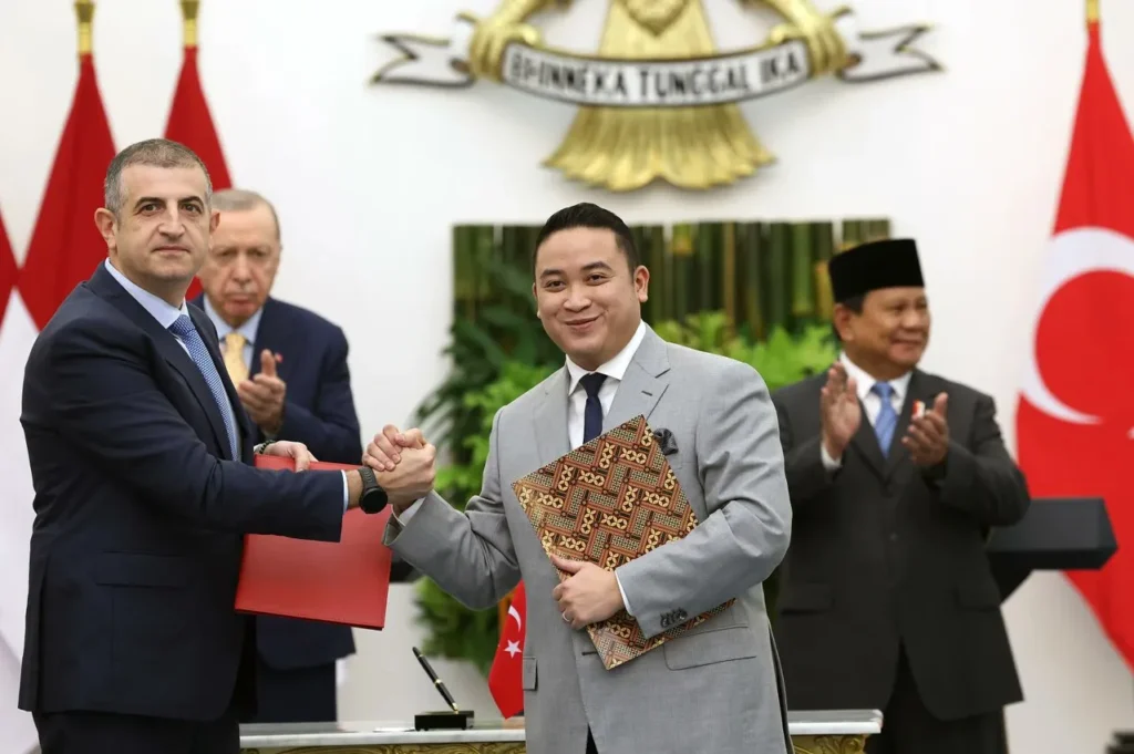 Indonesia order Bayraktar TB3 Turkey Signs Deal with Indonesia to Locally Produce Bayraktar TB3