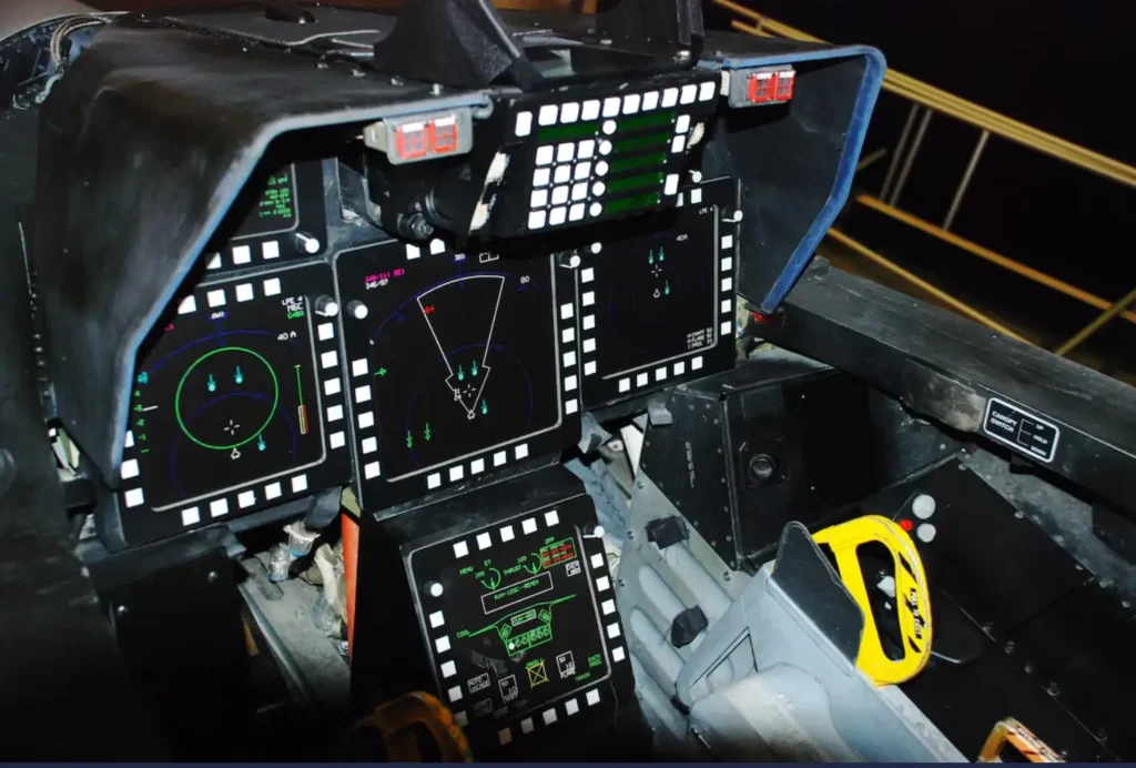 f-22 cockpit overview