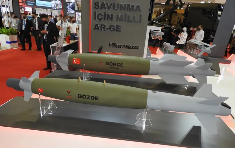 gokce and gozde smart bomb