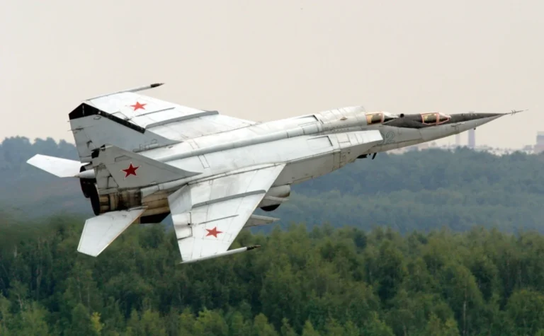 MiG-25 Foxbat, The Fastest Jets Ever
