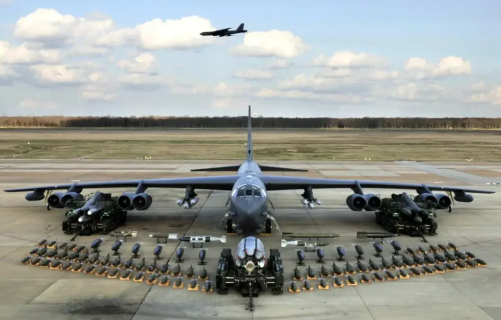 b-52 bomber payload