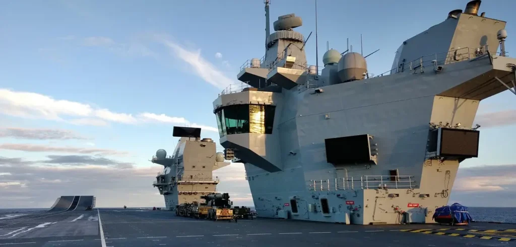 Why does HMS Queen Elizabeth have two Islands