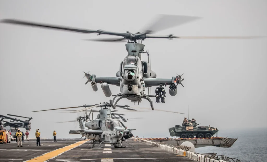 ah1z viper helicopter