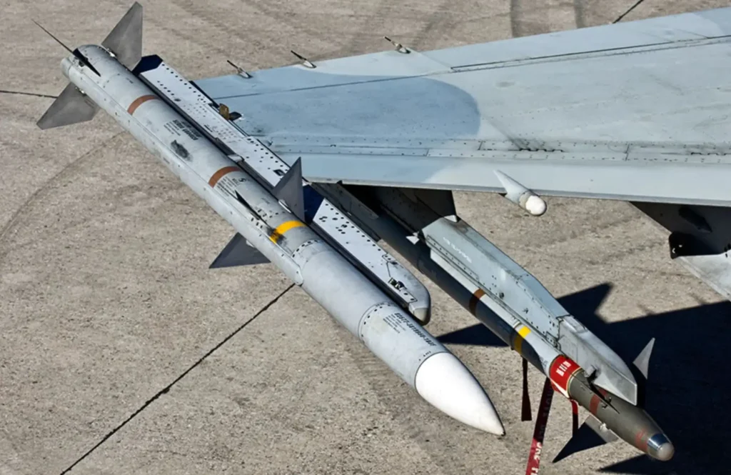 AIM-120B Missile