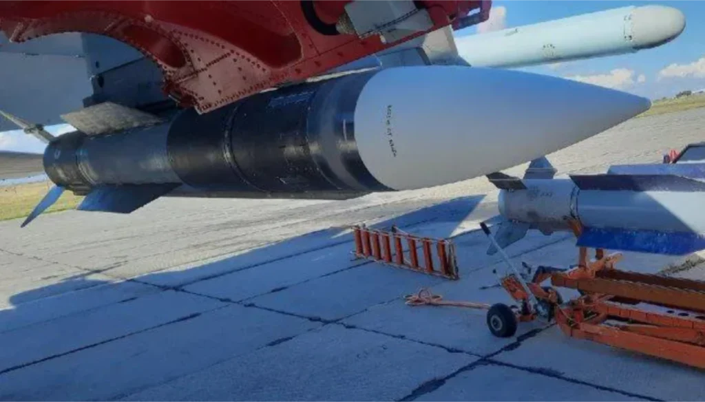 Su-35S armed with R-37M