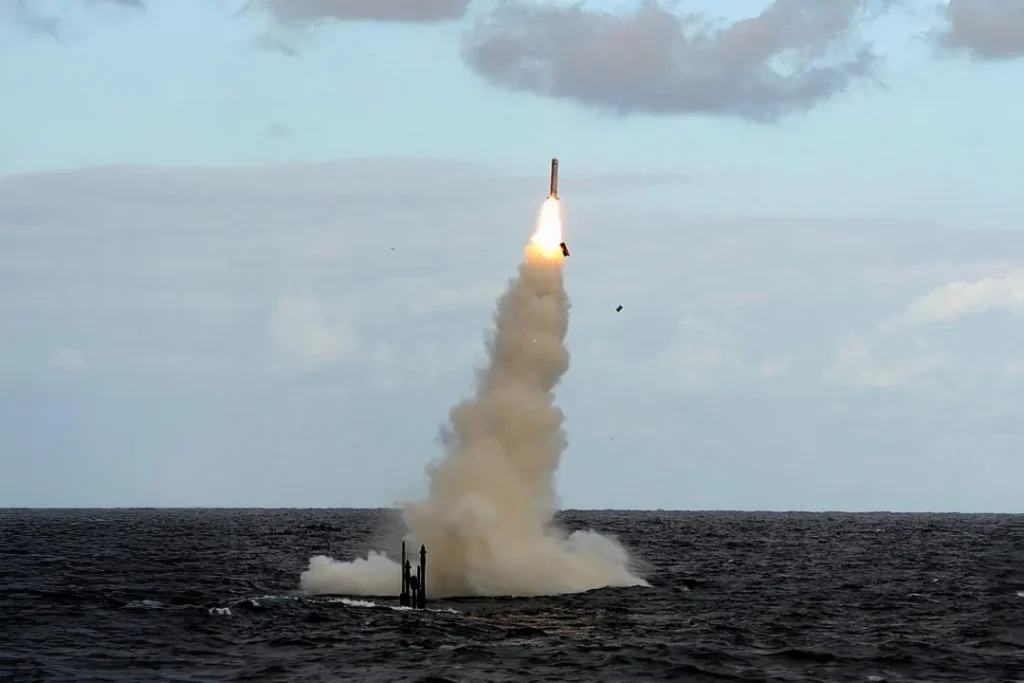 Sumbarine Launch Tomahawk Missile
