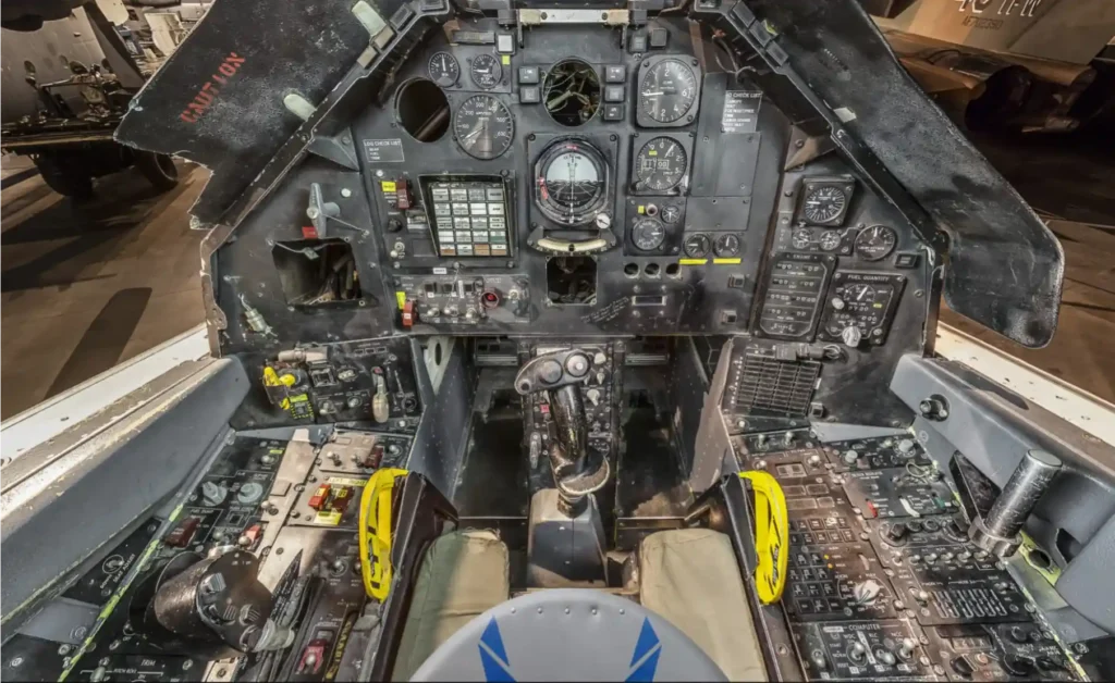 F-117 nighthawk cockpit