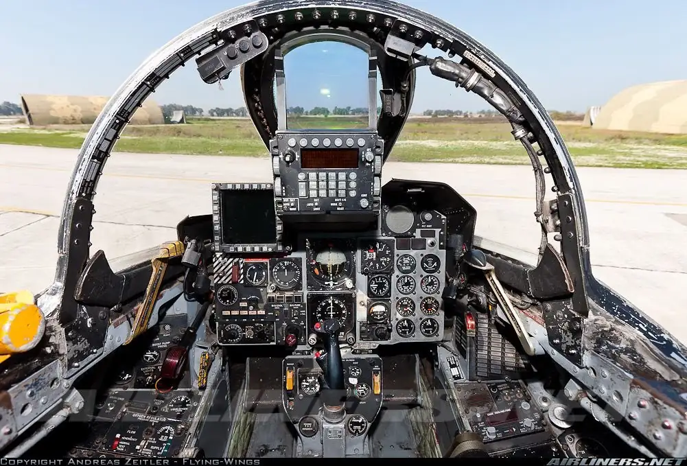 f 4 phantom cockpit f-4 phantom ii cockpit