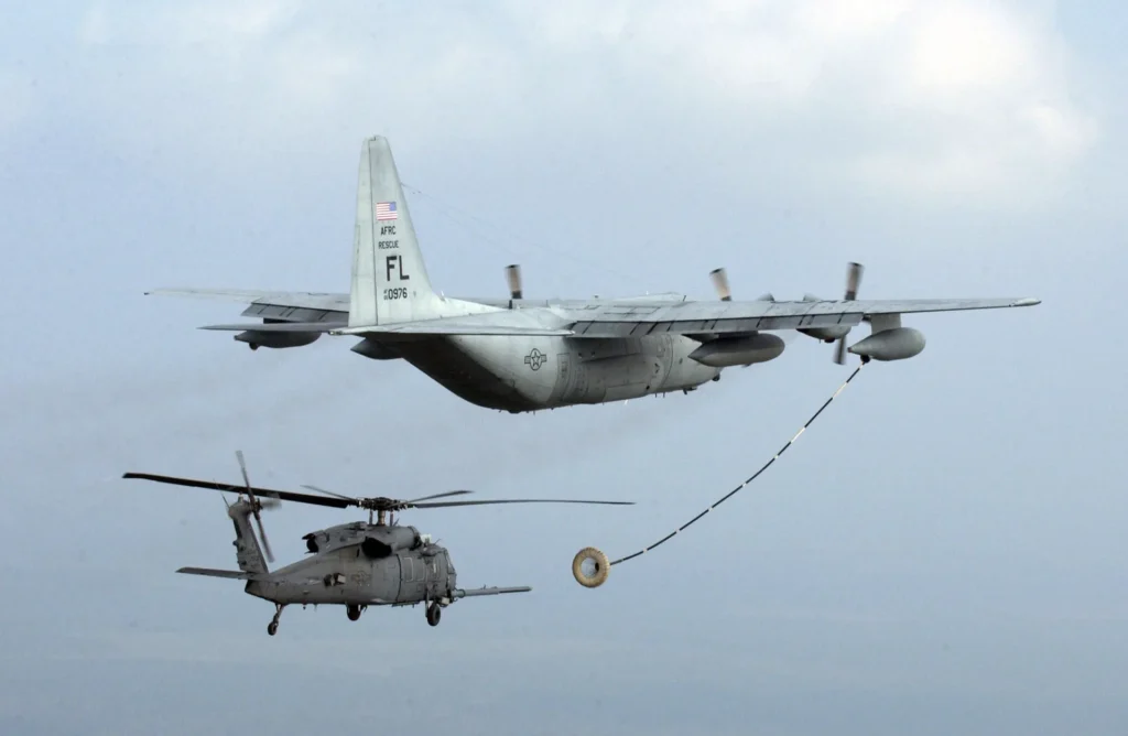hh-60 pave hawk refueling