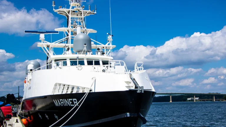 US Navy Eyes