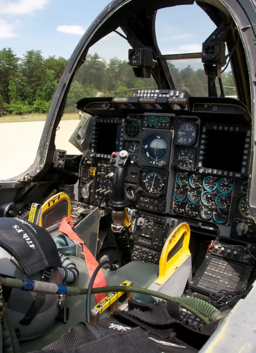 a-10c warthog cockpit