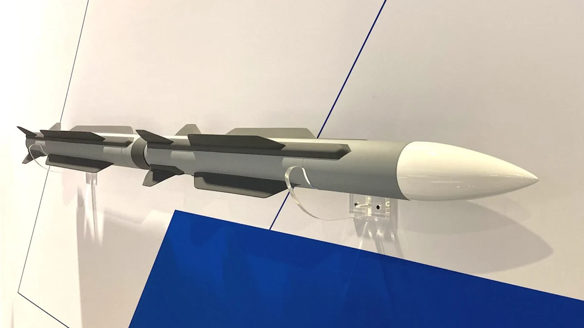 aim-260 jatm missile