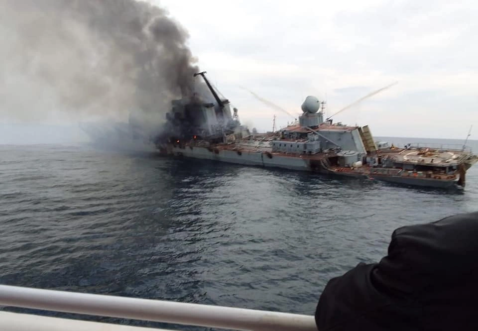 RTS Moskva ship strike by neptune missile RTS Moskva ship strike by Neptune missile