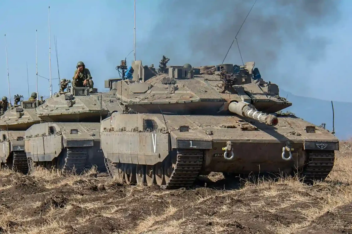 idf merkava formation Merkava tanks in formation with IDF soldiers