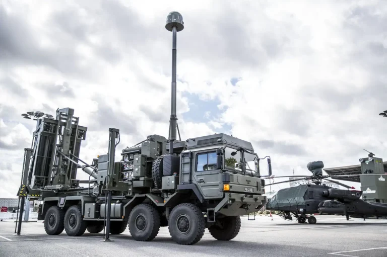 Sky Sabre air defense system of the UK Army with radar and launcher units.