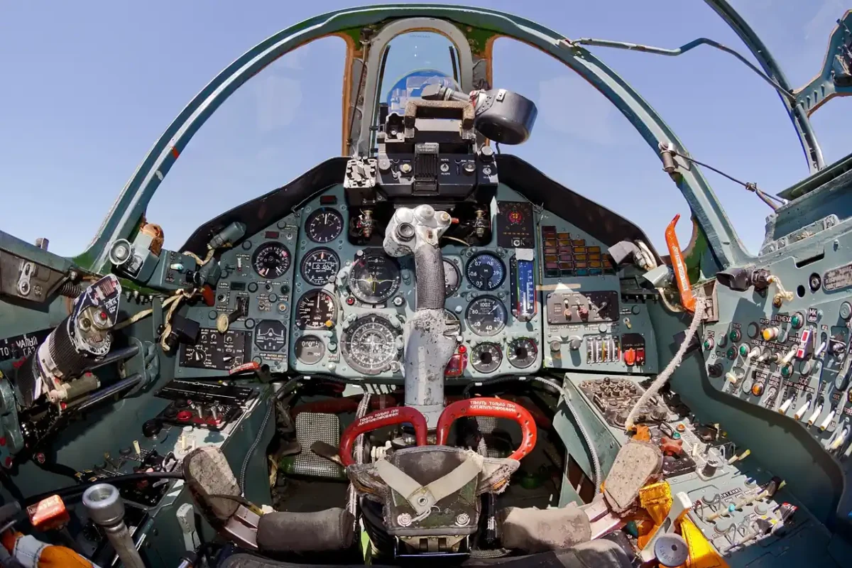Sukhoi Su-25 cockpit