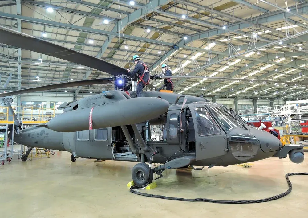 black hawk uh60 korean air preferred bidder Korean Air named preferred bidder for UH-60 helicopter upgrade program.
