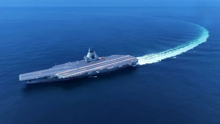 New Fujian Aircraft Carrier Transits Taiwan Strait in Sea Trials