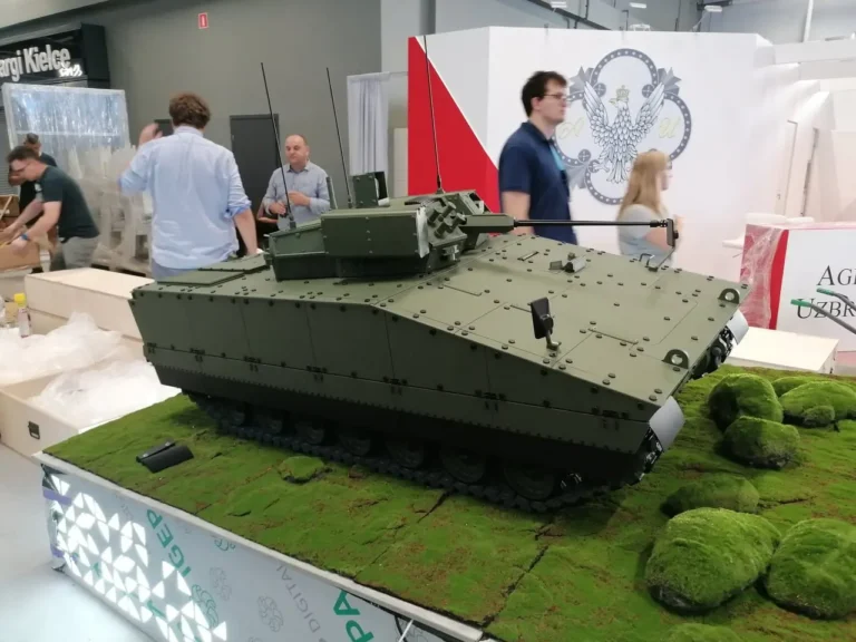 Polish HSW Heavy IFV was officially unveiled at MSPO 2025 in Kielce