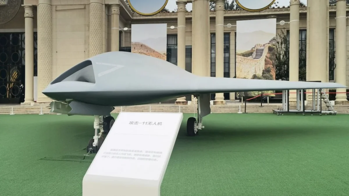A model of the GJ-11 was showcased during Airshow China 2021. 