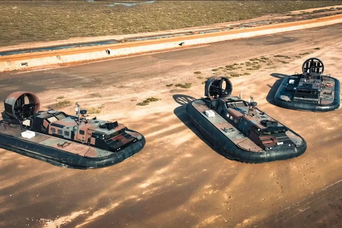 2400 td hovercraft Griffon 2400TD hovercraft