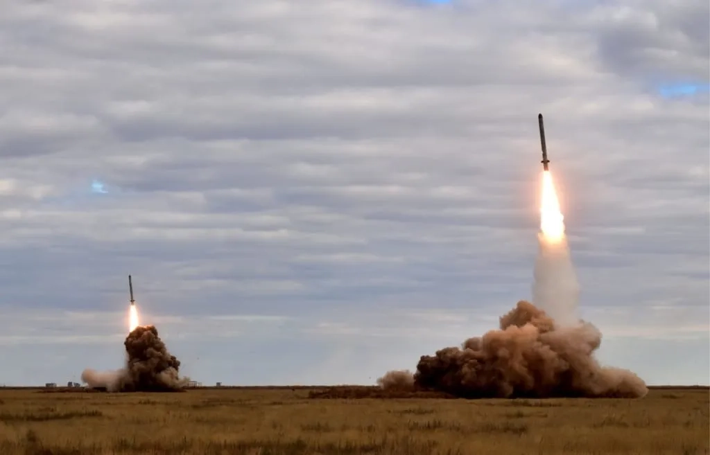 Iskander system launching 9M728 cruise missiles during a 2016 exercise.