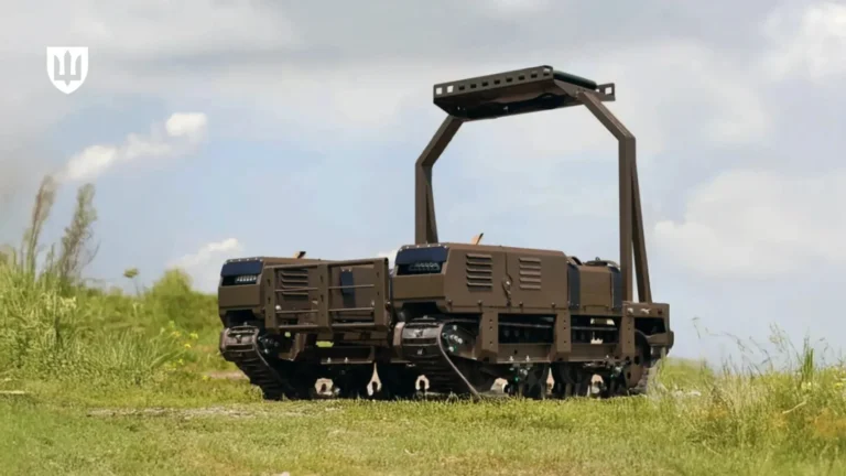 NUMO Battlefield Robot