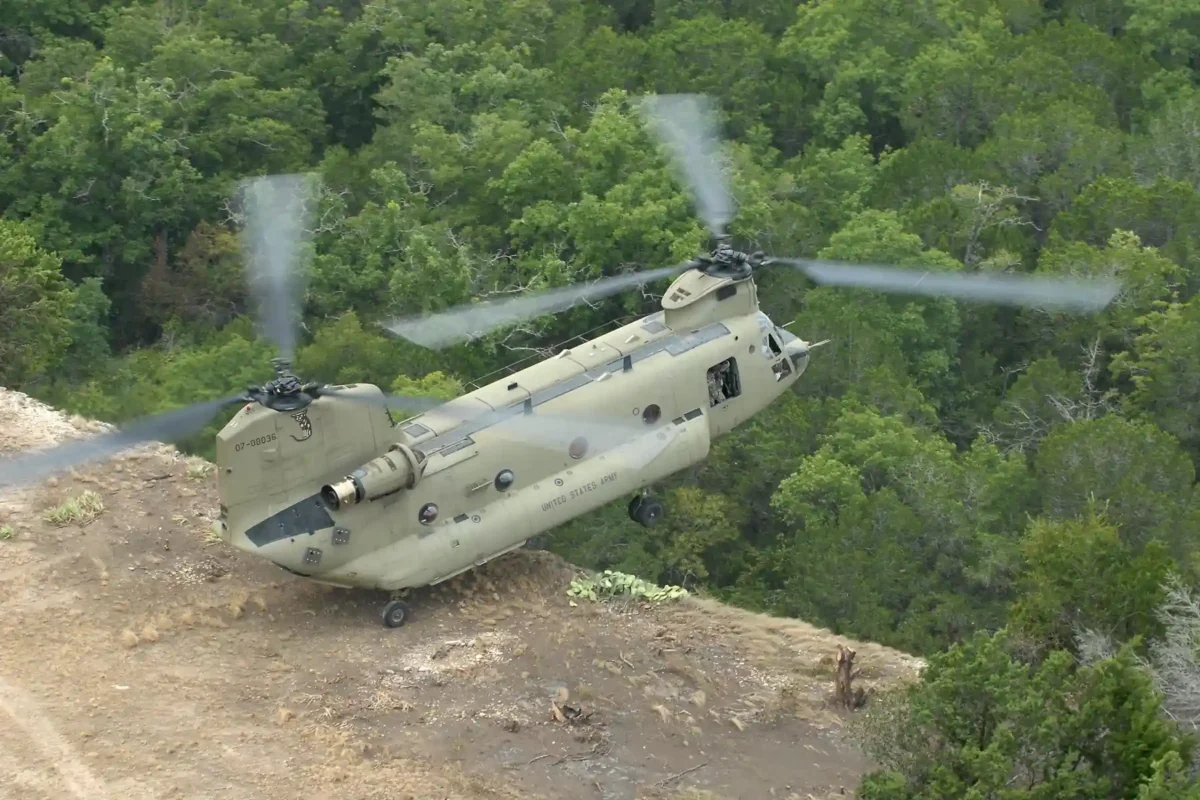 boeing ch 47 chinook boeing ch-47 chinook