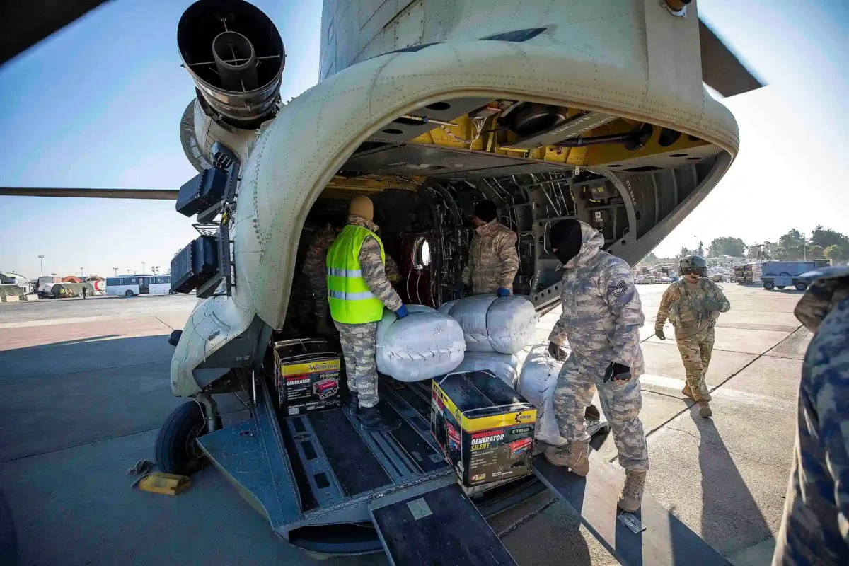 ch 47 chinook c-47 chinook aid delivery