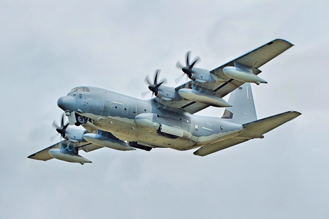 mc 130 hercules mc-130 hercules