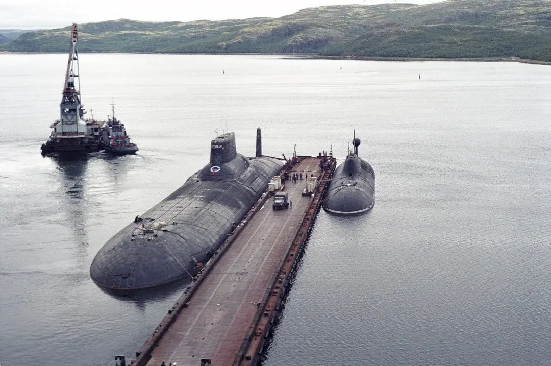 typhoon class submarine size typhoon-class submarine size
