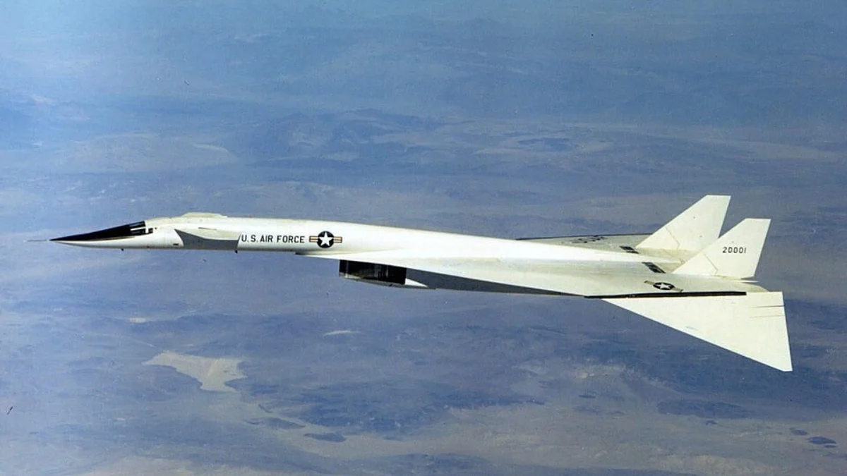 North-American-XB-70-Valkyrie-