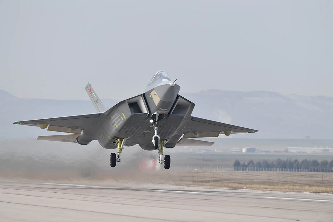Kaan fighter jet takes the maiden flight