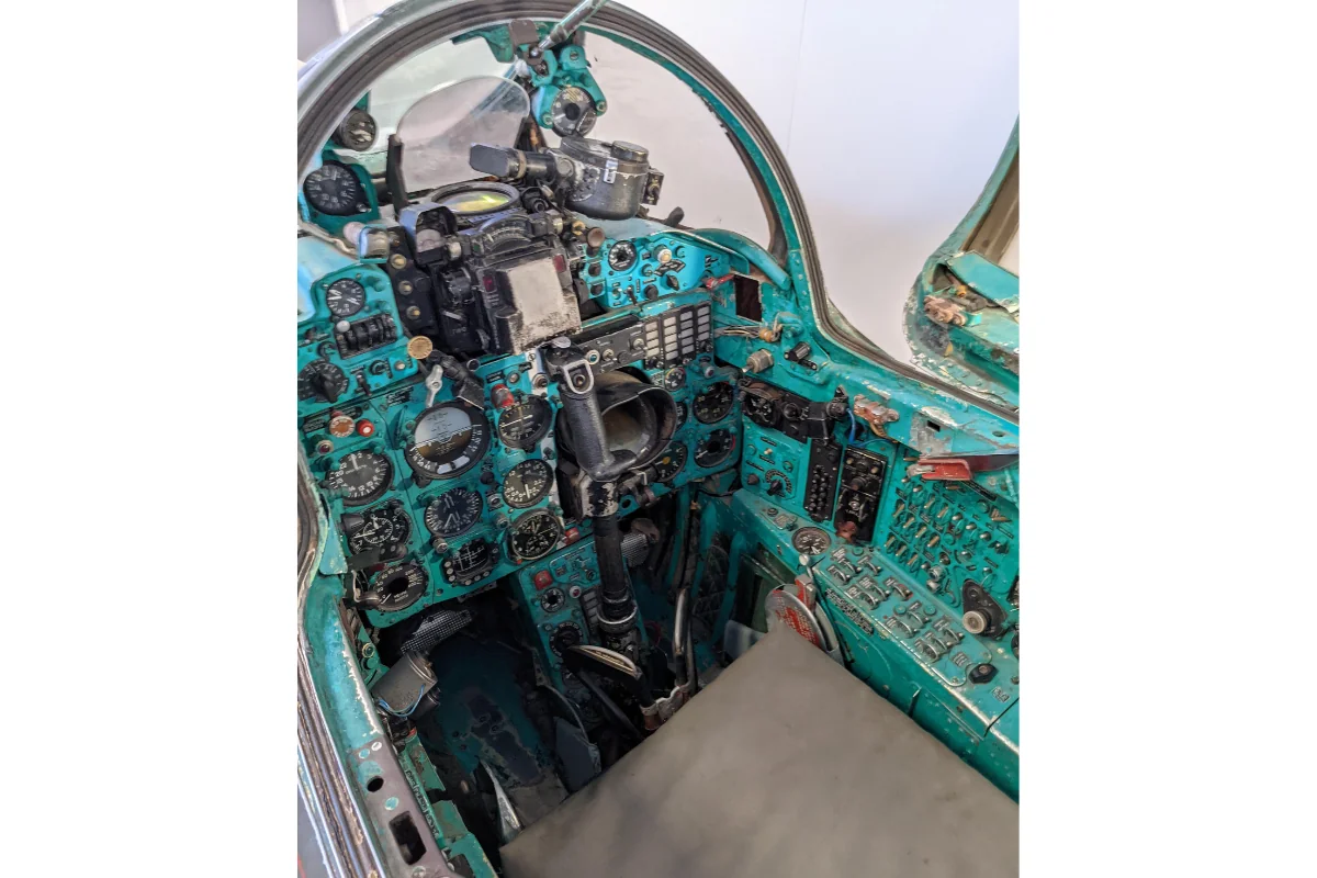 mig 21 fishbed cockpit MiG-21 Fishbed Cockpit