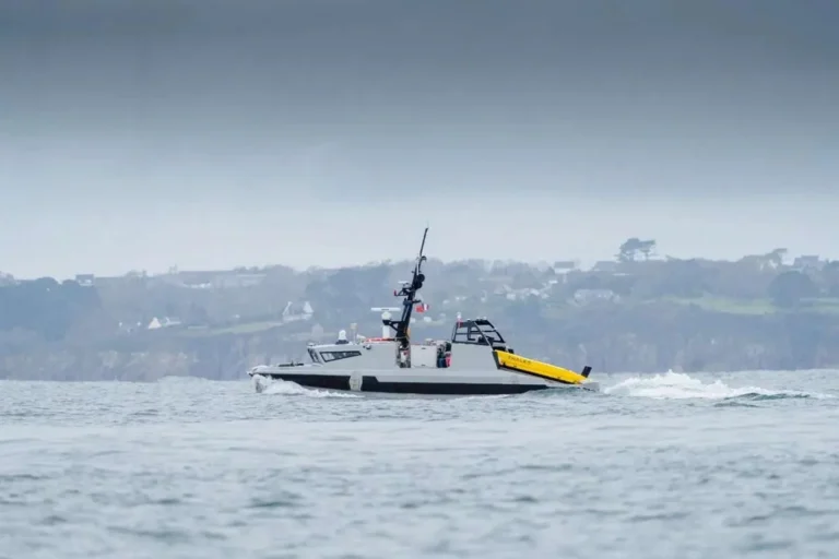 UK Adventure Autonomous Minehunter System