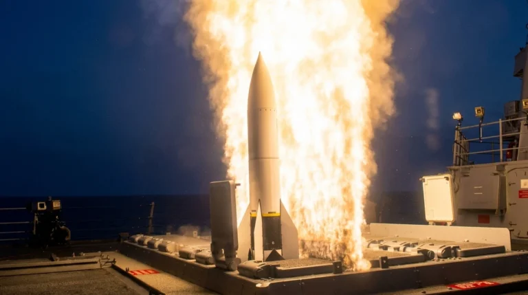sm-6 missile launch