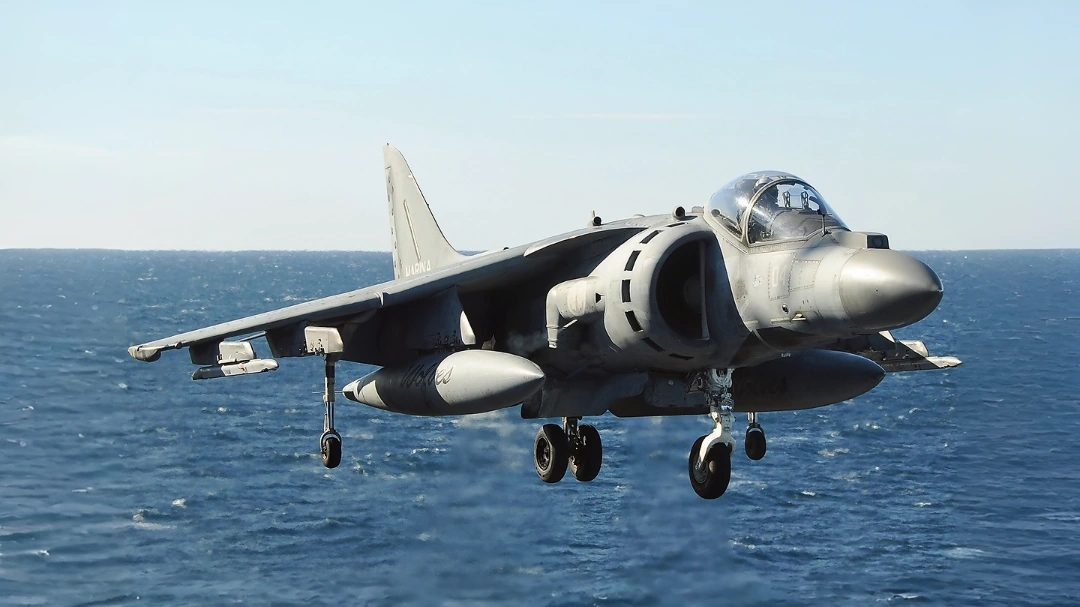 McDonnell Douglas AV-8B Harrier II