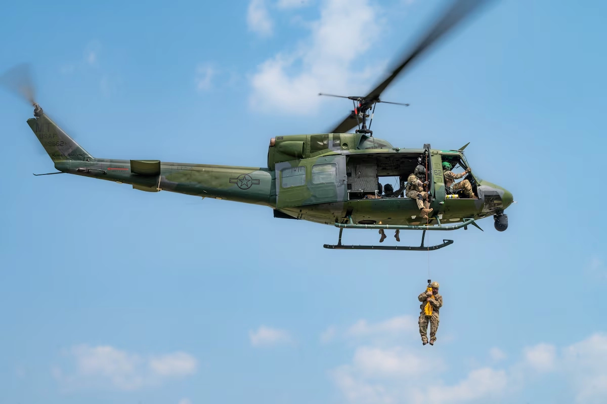 twin huey helicopter