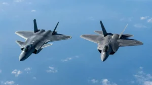 Chengdu J-20 vs F-22 Fighter Jet