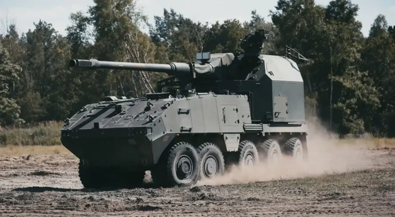NATO Gains New Wheeled Howitzer With Piranha 10x10 Platform