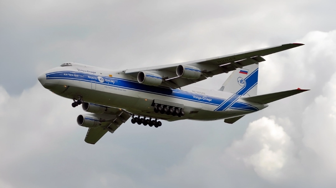 Antonov An 124 Ruslan Antonov An-124 Ruslan