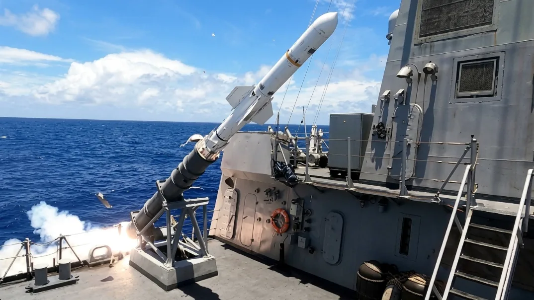 Spanish F-101 Frigate Launches Harpoon Missile at RIMPAC 2026 Exercise