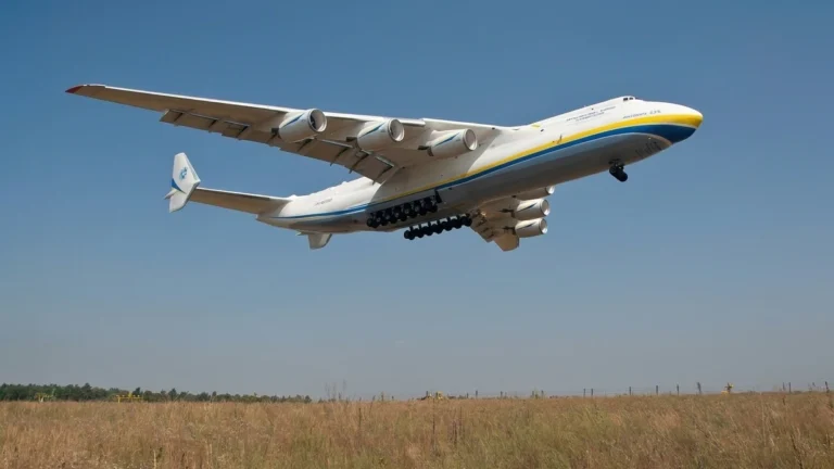 an-225 mriya, the biggest aircraft in the world